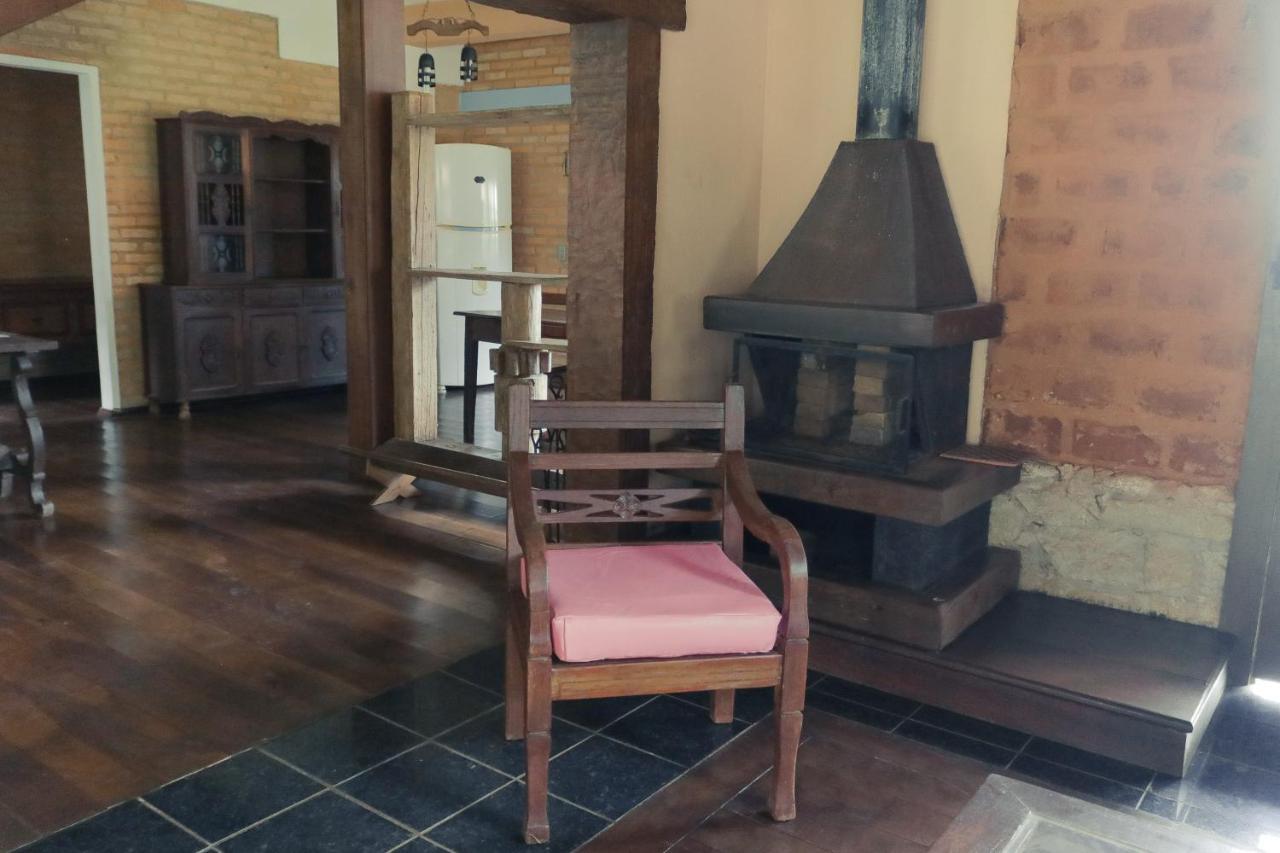 Em Tiradentes, Minas Gerais, Casa Tipica E Espacosa Em Terreno Arborizado מראה חיצוני תמונה