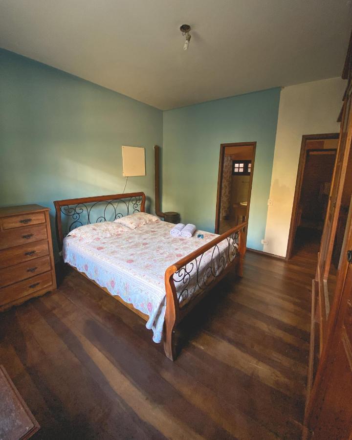 Em Tiradentes, Minas Gerais, Casa Tipica E Espacosa Em Terreno Arborizado מראה חיצוני תמונה